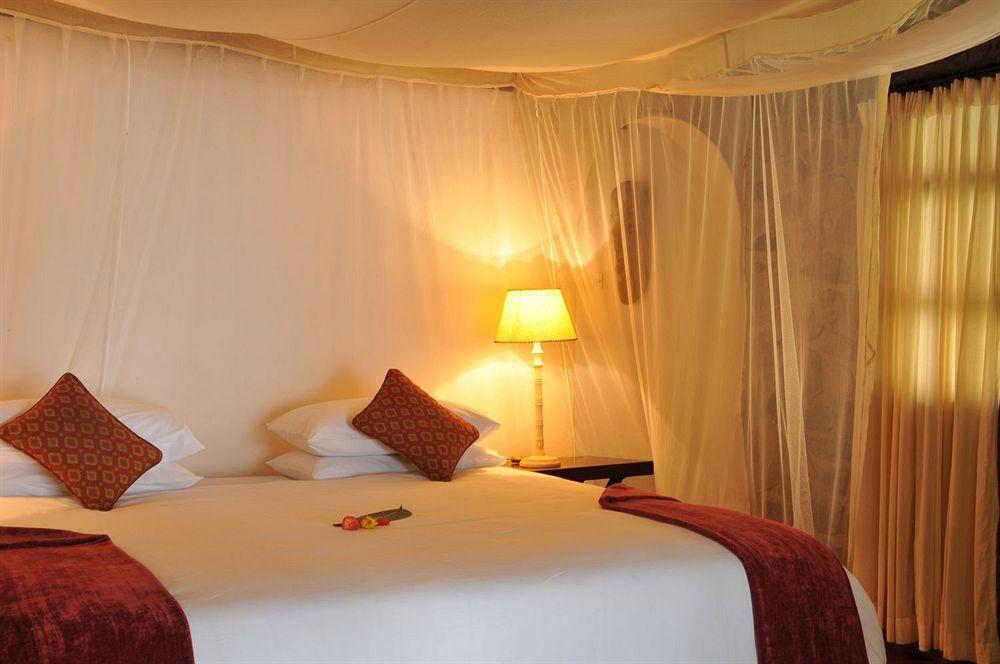 Three Cities Thorntree River Lodge Livingstone Ngoại thất bức ảnh