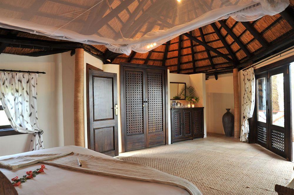 Three Cities Thorntree River Lodge Livingstone Ngoại thất bức ảnh
